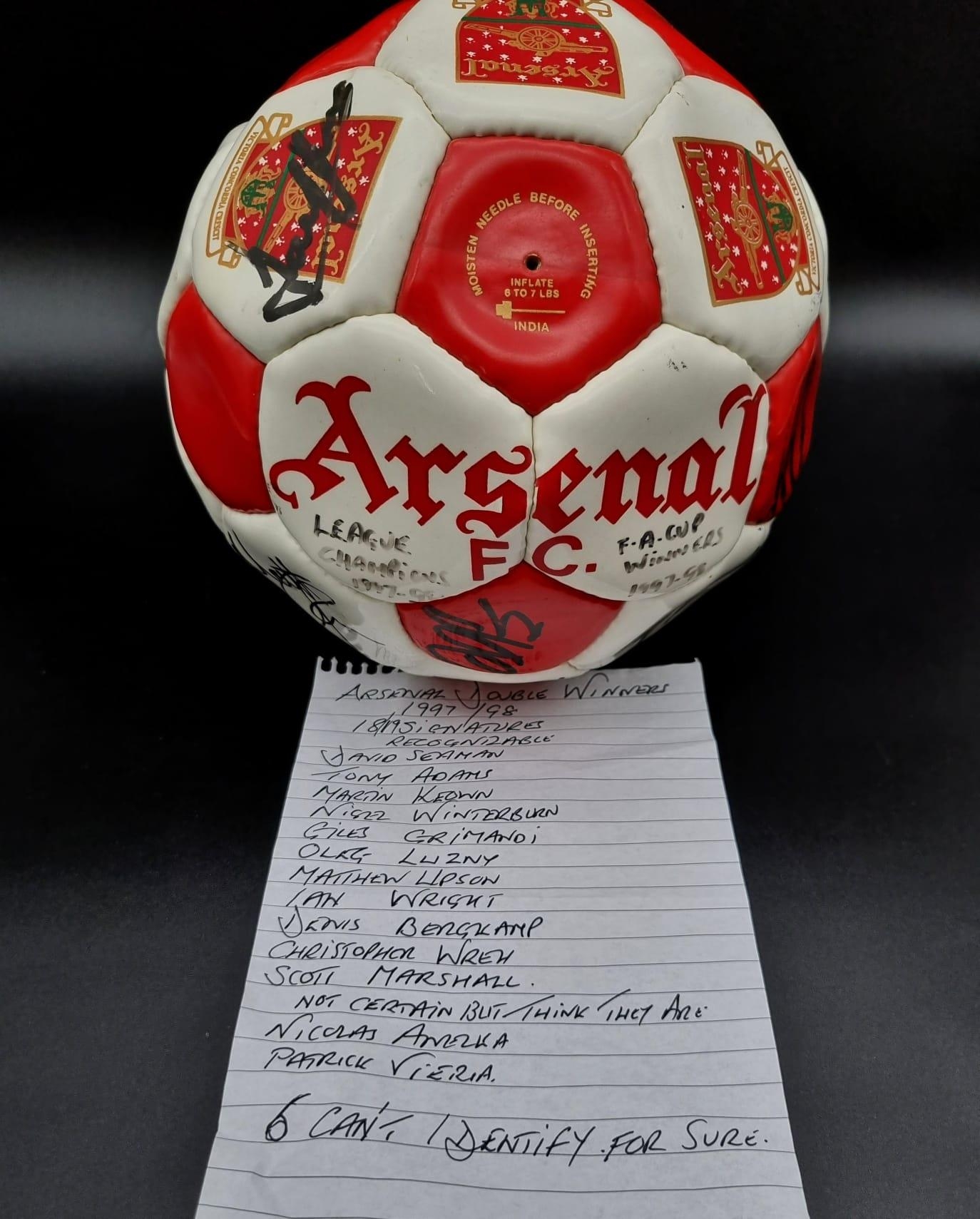 An Arsenal FC 1997/8 Double Winning Signed Football. Includes: David Seaman, Tony Adams, Ian Wright. - Bild 7 aus 8