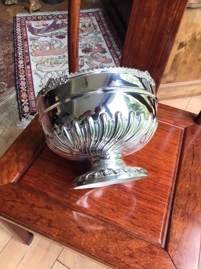 A great looking Antique sterling solid silver Rose / Punch bowl: Sheffield 1899.William Mammatt & - Bild 11 aus 15