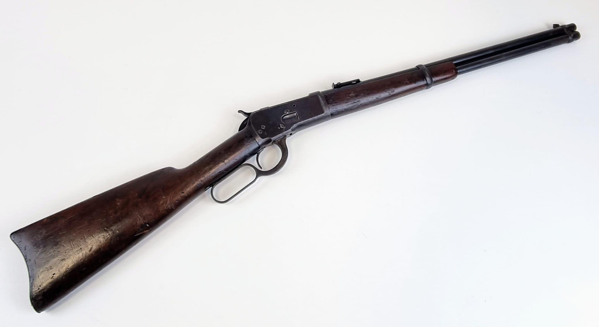 A Rare 1892 Winchester Saddle Ring Carbine Lever Action Rifle. 44WCF (44-40) calibre. Manufactured - Image 5 of 14