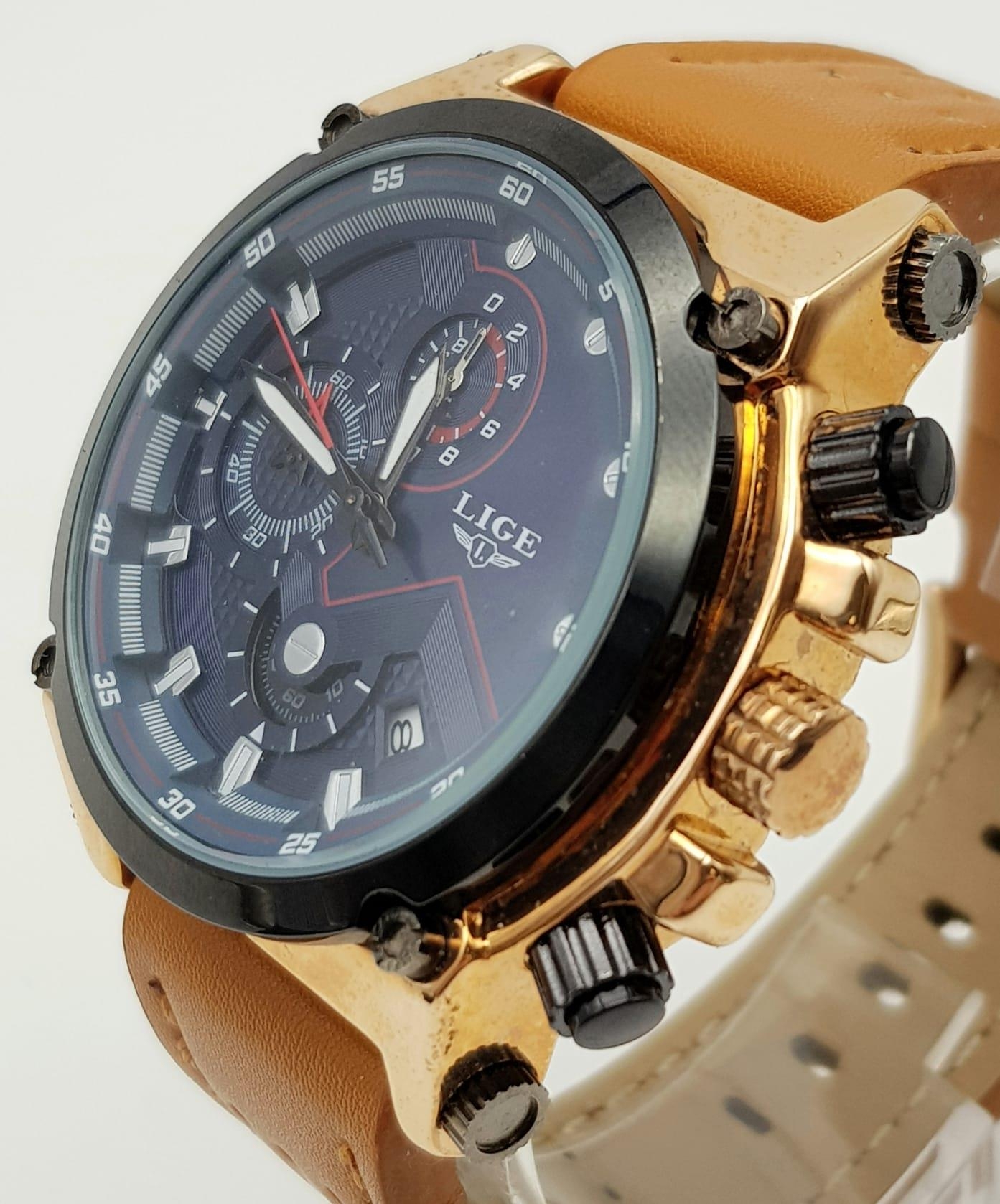 A Lige Chronograph Watch. Brown leather strap. Gilded case - 48mm. Quartz movement, in good - Bild 3 aus 5