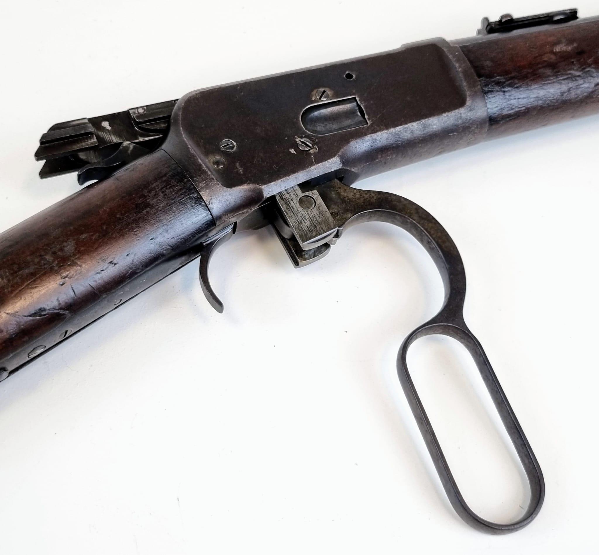 A Rare 1892 Winchester Saddle Ring Carbine Lever Action Rifle. 44WCF (44-40) calibre. Manufactured - Image 7 of 14