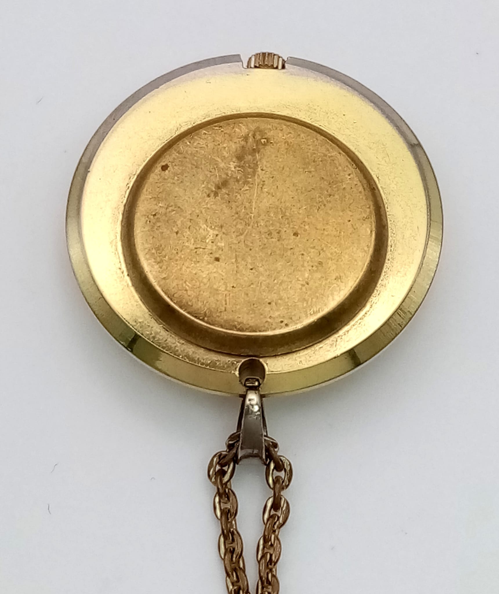 A Rare Vintage Tirza Pendant Ladies Watch. Gilded case -3cm. Mechanical movement in working order. - Bild 3 aus 3