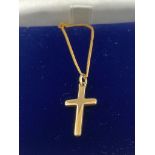 9 carat GOLD CROSS in classic style mounted on a 9 carat GOLD CHAIN. Full UK hallmark. Presented
