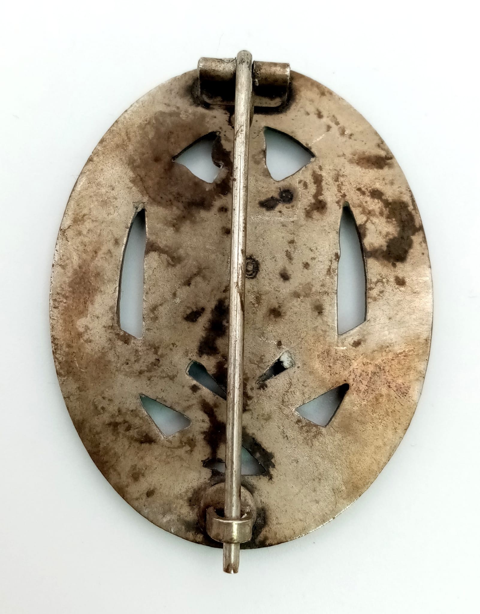 WW2 German General Assault Badge. Solid Back LDO Marked 20. - Image 3 of 3