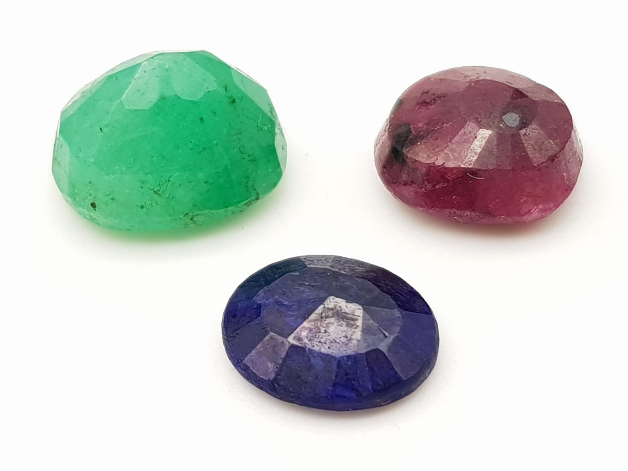 Lot of 3 Gemstones - 9.05 Ct Mixed Cut Ruby, 9.95 Ct Mixed Cut Emerald & 4 Ct Mixed Cut Blue - Image 2 of 4