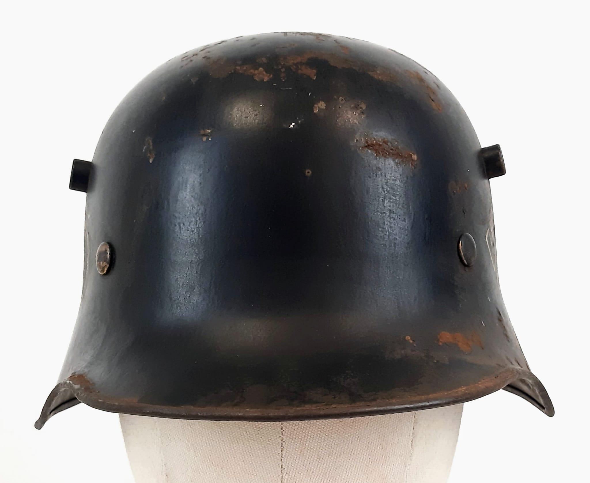 3rd Reich S.S.V.T. Mle 17 Helmet. Typical of the Period. - Bild 3 aus 6