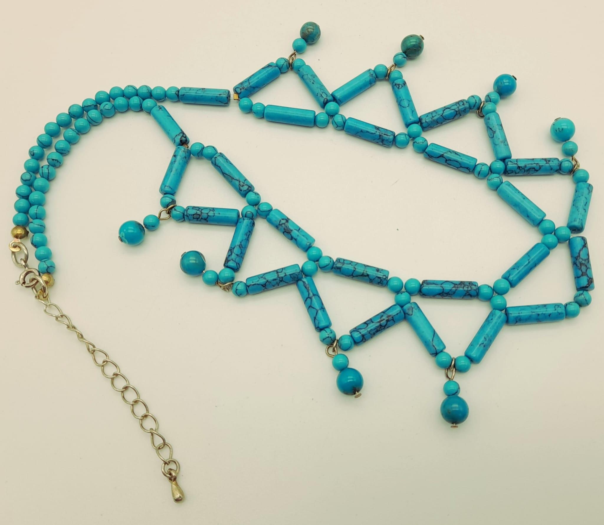 A Turquoise Tube Bead Choker Necklace. 36cm - Bild 2 aus 4