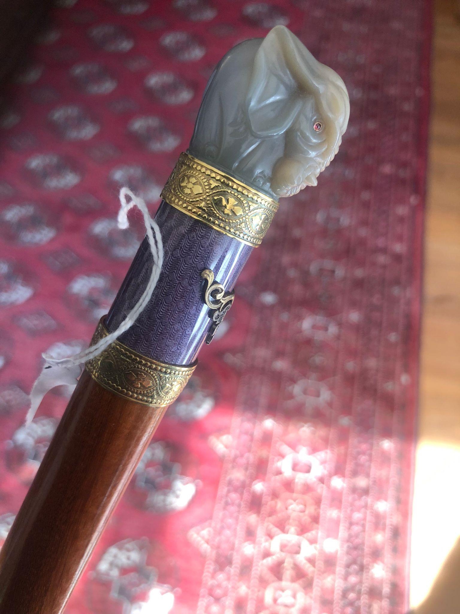 A rare Russian carved agate elephant walking stick Ruby eyes set in gold Top condition 90cm long - Image 3 of 6