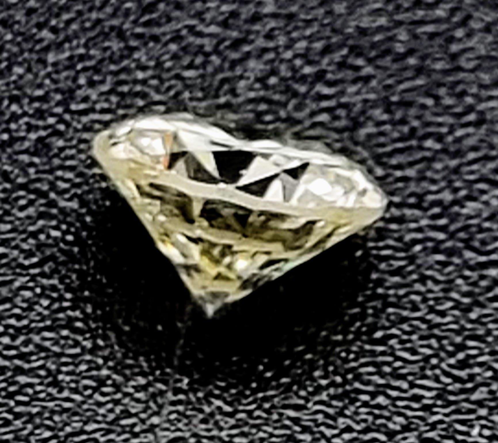 A BRILLIANT CUT QUALITY DIAMOND SINGLE STONE .86CT - Bild 3 aus 4