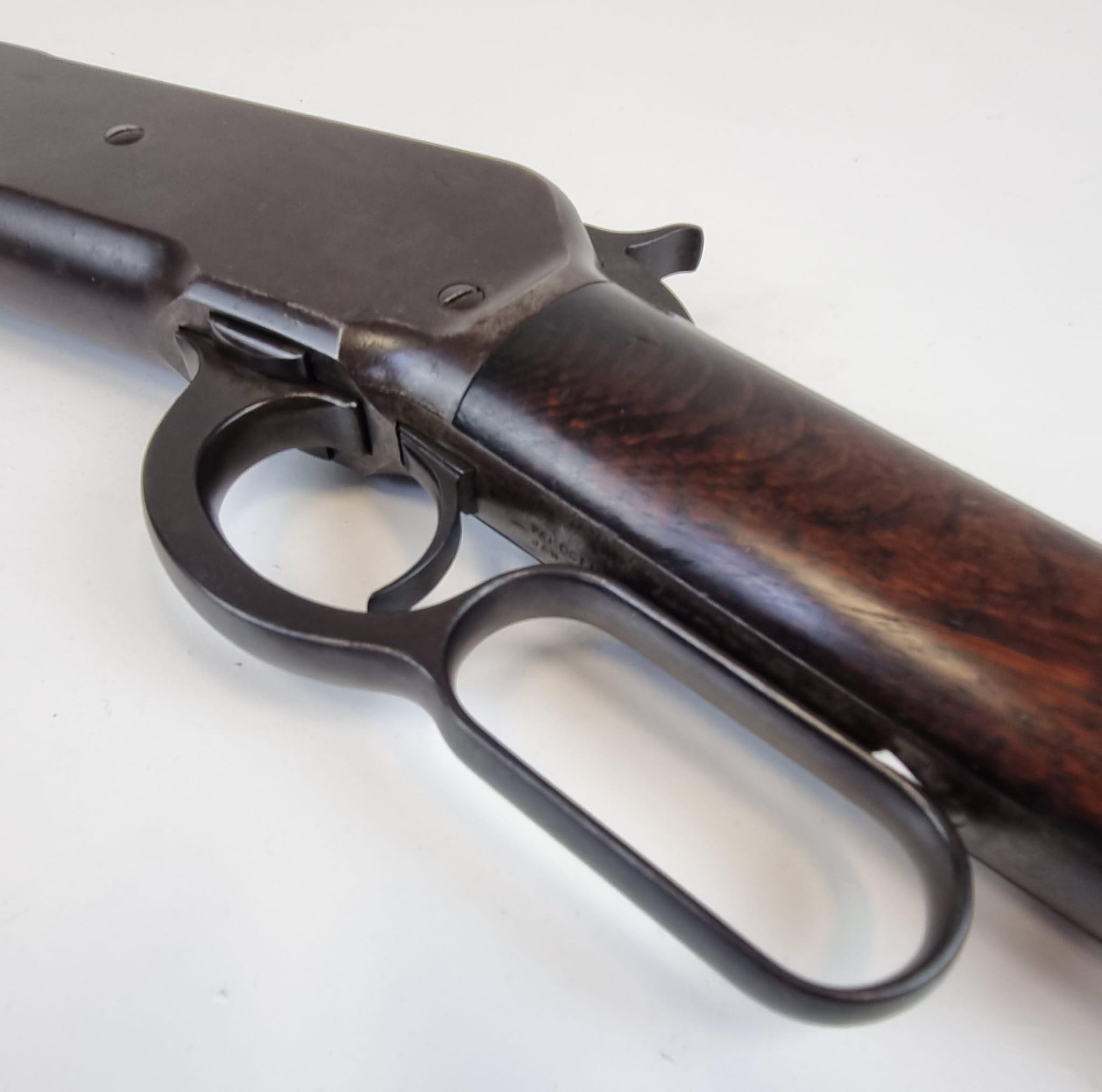 A Fully Working 1894 Manufactured Winchester Model 1886 Lever Action Rifle. 40.82 calibre (obsolete) - Image 2 of 15