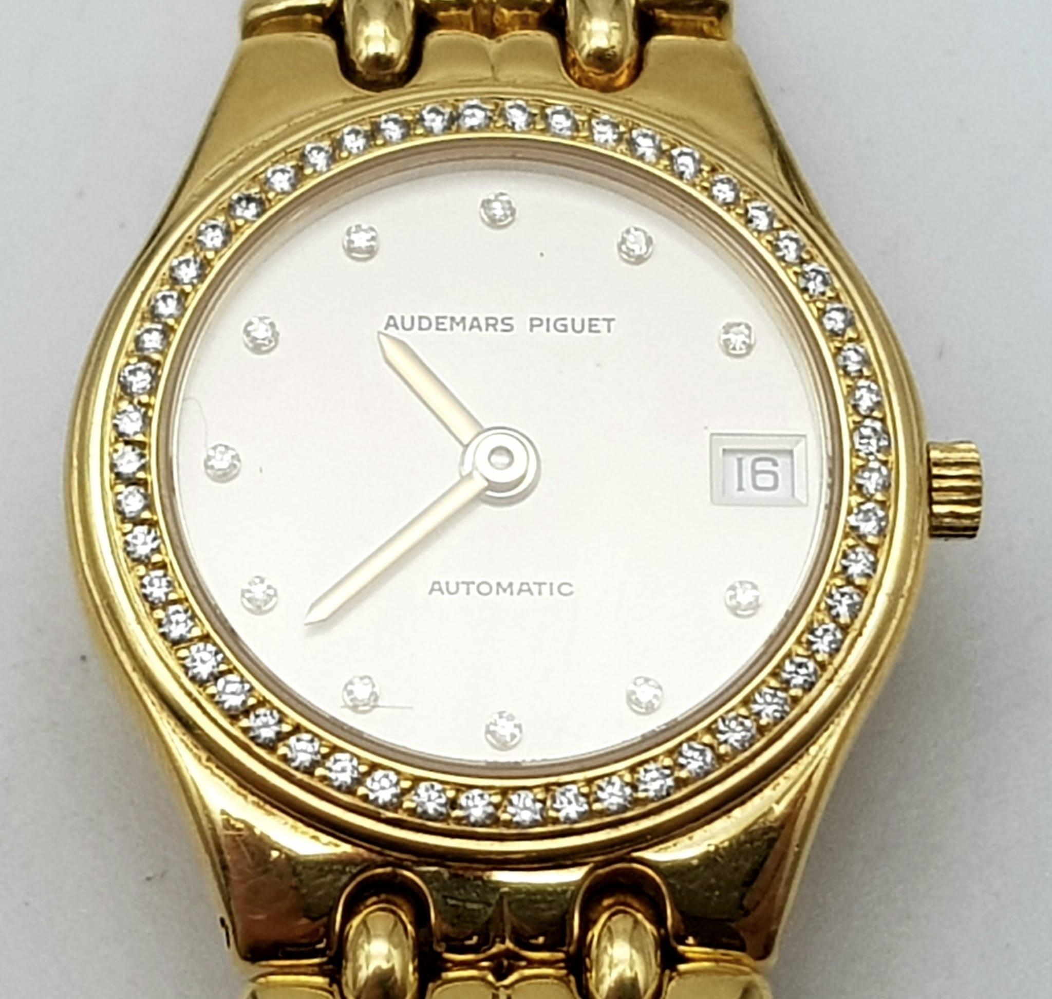 AN AUDEMARS PIGUET GOLD AND DIAMOND LADIES WATCH WITH DIAMOND NUMERALS AND BEZEL, SOLID 18K GOLD - Bild 3 aus 6