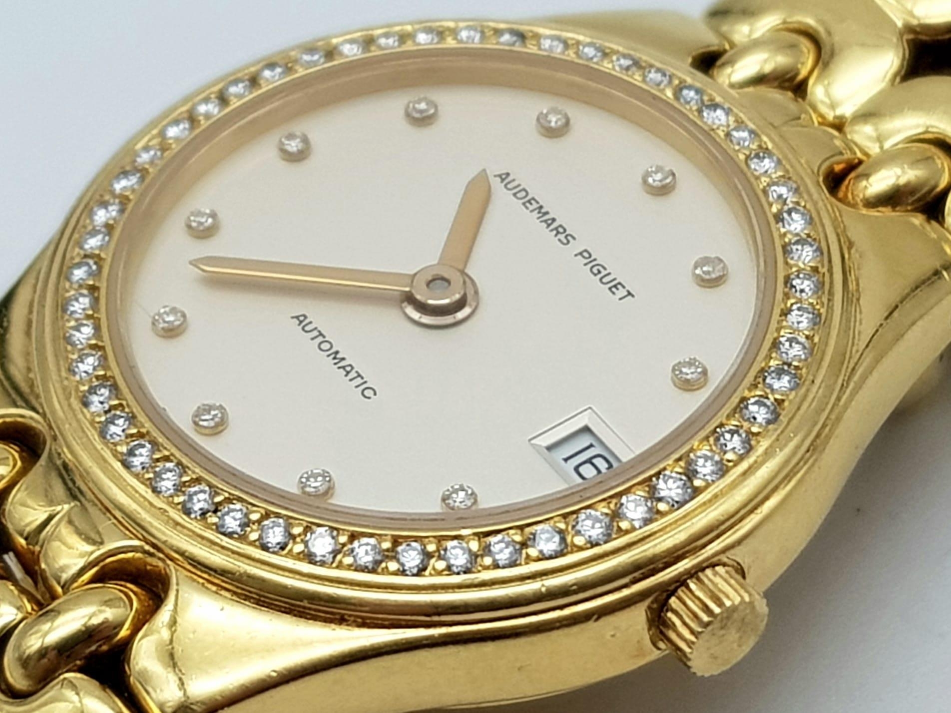 AN AUDEMARS PIGUET GOLD AND DIAMOND LADIES WATCH WITH DIAMOND NUMERALS AND BEZEL, SOLID 18K GOLD - Bild 2 aus 6