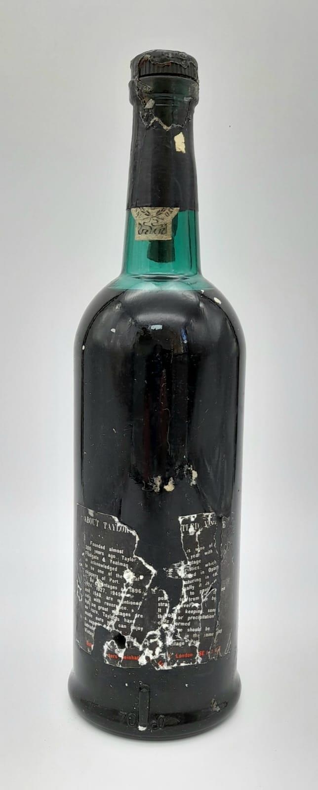 A bottle of 1971 Taylor’s Late Bottled Vintage Port - Bild 2 aus 4