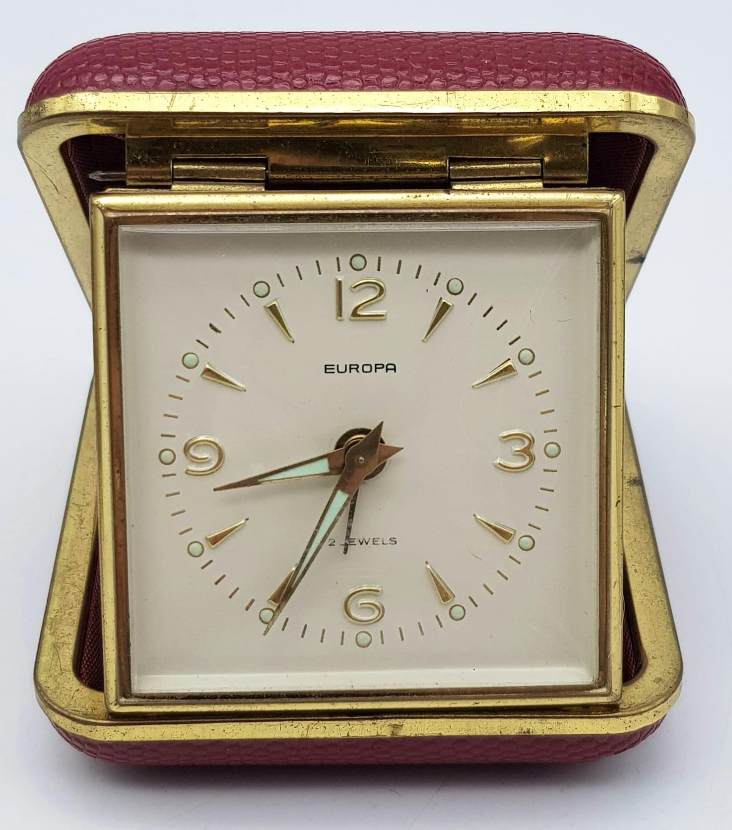 A Vintage Europa Travel Clock. In working order. 7 x 7cm - Image 2 of 4