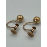 9 carat GOLD pair of earrings with screw back fitting. Excellent condition. 1.5 grams.