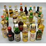 A selection of 30 assorted of miniature bottles of booze. See pictures for more info.