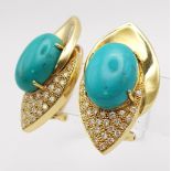 A SUPERB PAIR OF 18K GOLD DIAMOND AND TURQUOISE CLIP EARRINGS. 18.7gms 0.60ct