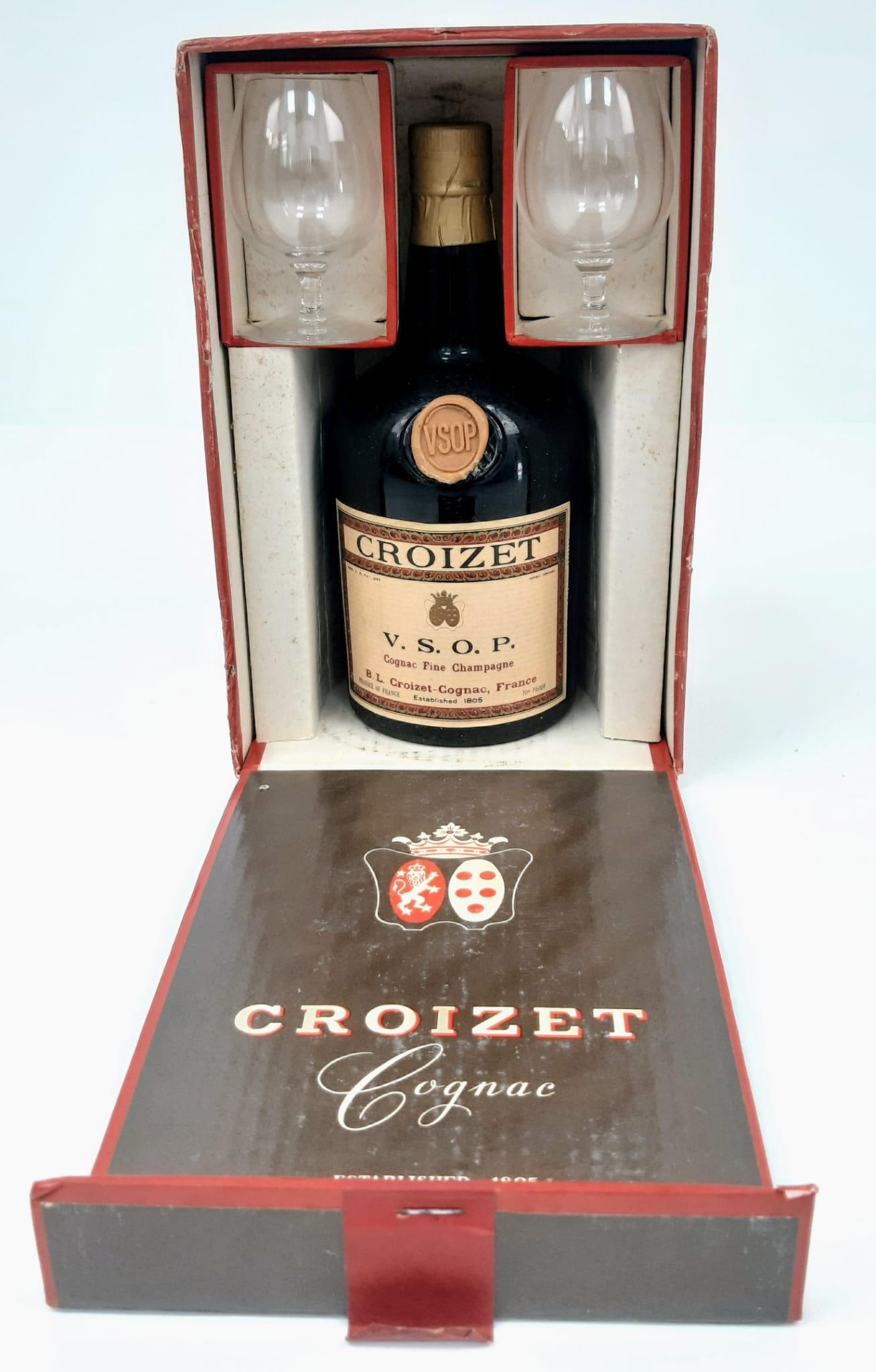 A Vintage bottle of Croizet Congnac VSOP 1960’s, presented with two original glasses in original pac - Bild 3 aus 3