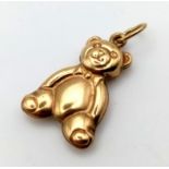 A 9 K yellow gold teddy bear charm, weight: 0.5 g.