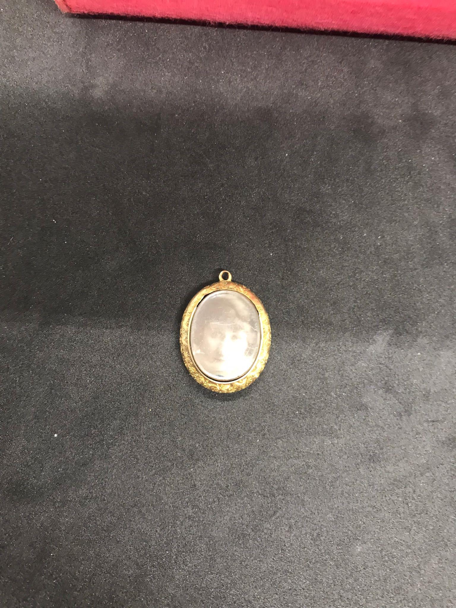 Antique 19th century enamel 15ct gold tested mourning locket pendant 3.1cm BY 2.3cm 4 grams - Image 3 of 12