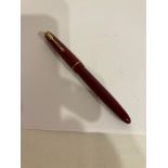 Vintage Parker Fountain pen finished in burgundy with a 14 carat GOLD NIB.