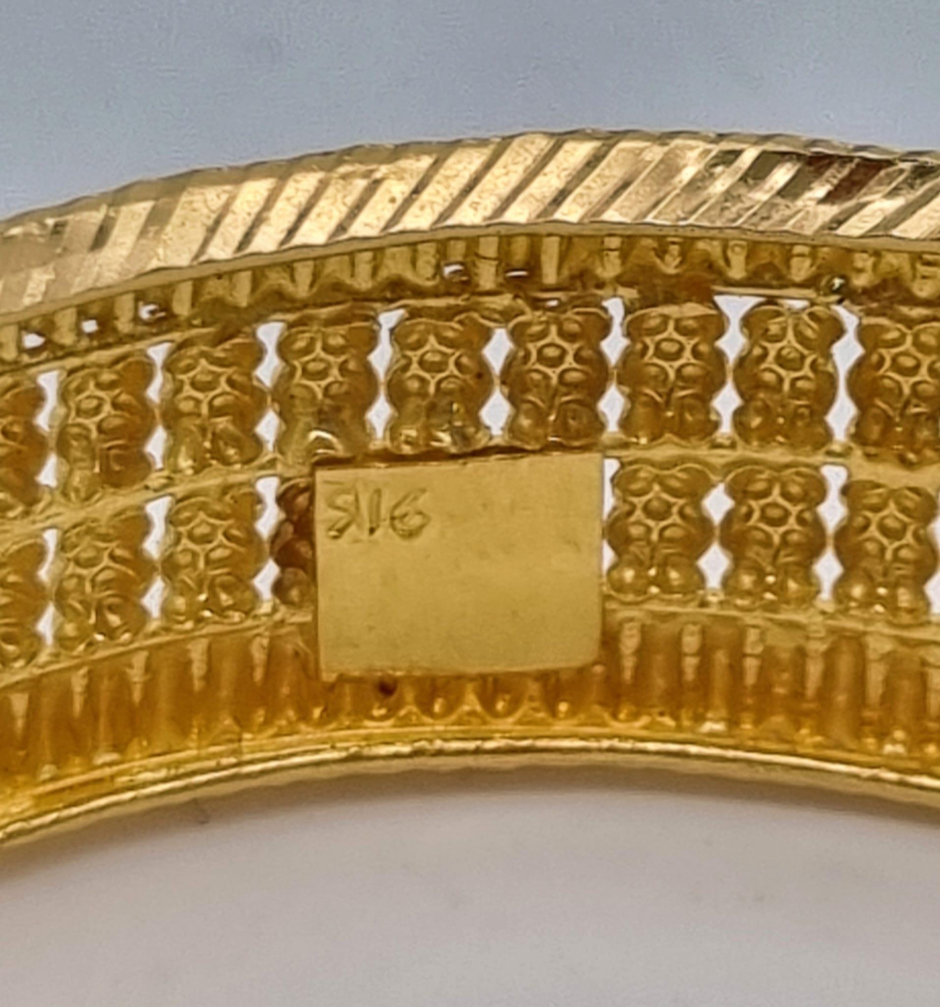 A 22k Yellow Gold Bangle and Necklace. Both slightly have bend/kink damage so A/F. 43.45g total - Bild 7 aus 7