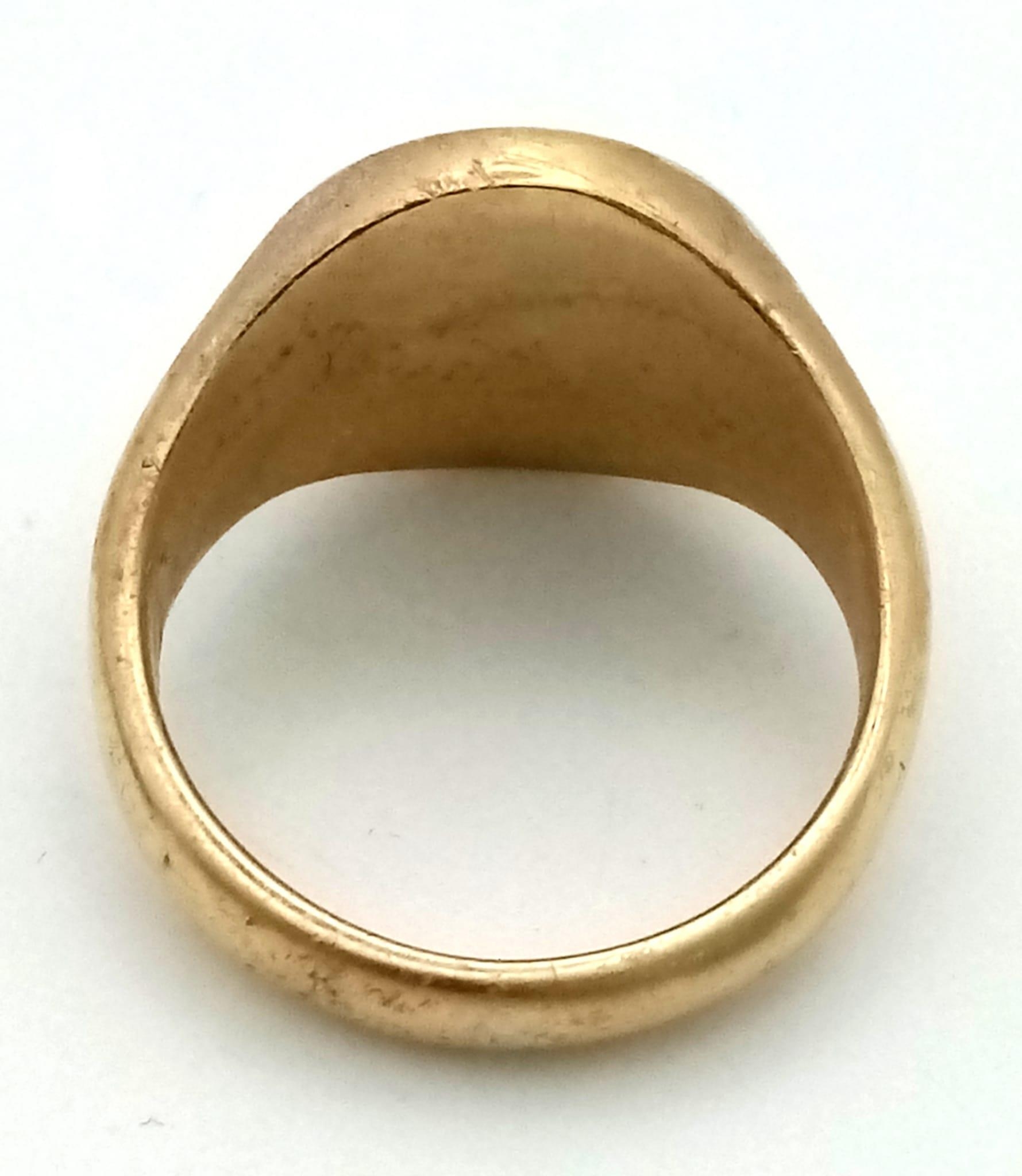 A 9K Yellow Gold Dragon Signet Ring. Size N 1/2. 9g. Ref: 3885. - Bild 3 aus 4