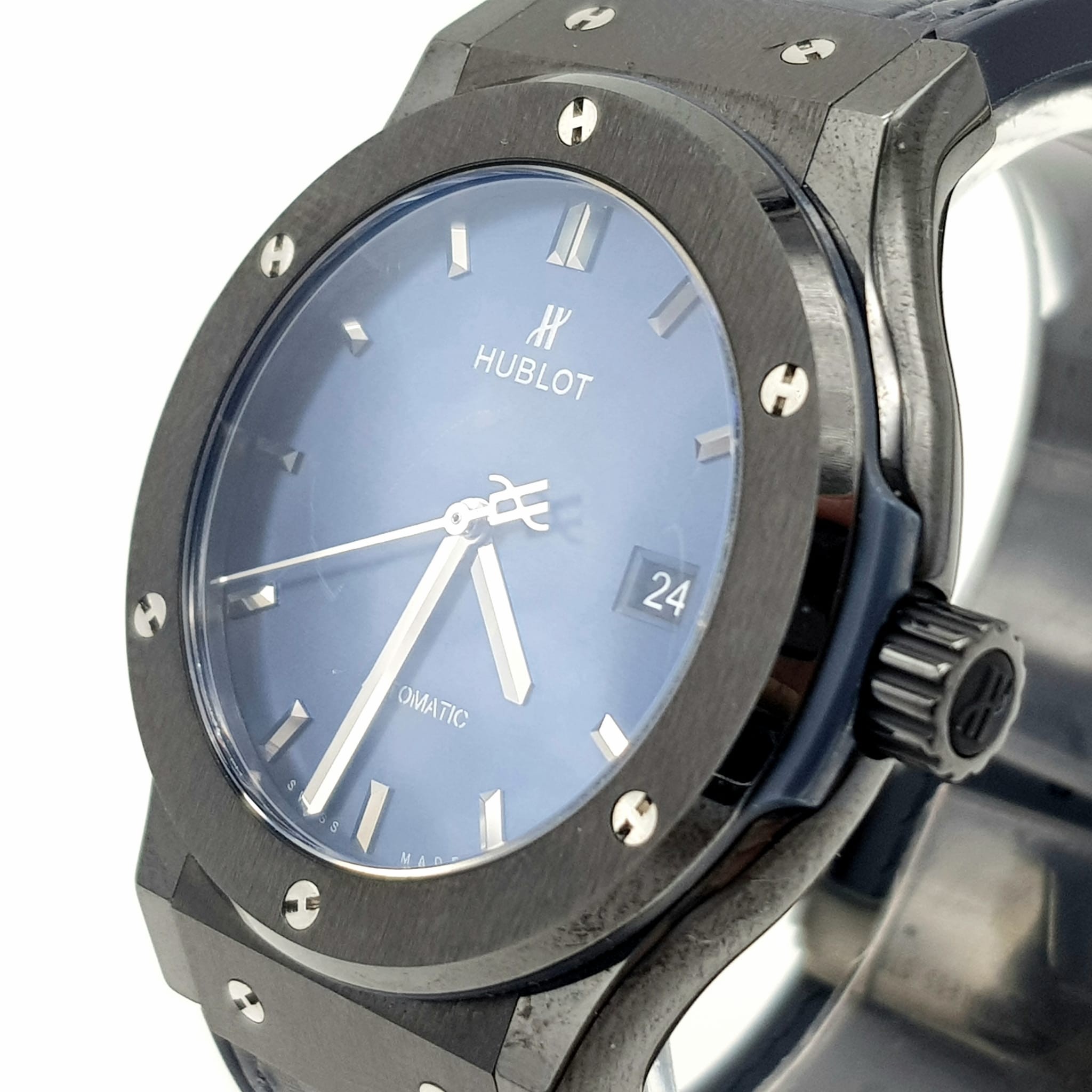 A Hublot Classic Gents Fusion Watch. Blue leather strap. Ceramic case - 41mm. Blue dial with date - Bild 11 aus 12