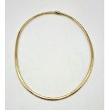 A Gorgeous Bright 18K Yellow Gold Smooth Flat Circular Necklace. 42cm. 32.47g
