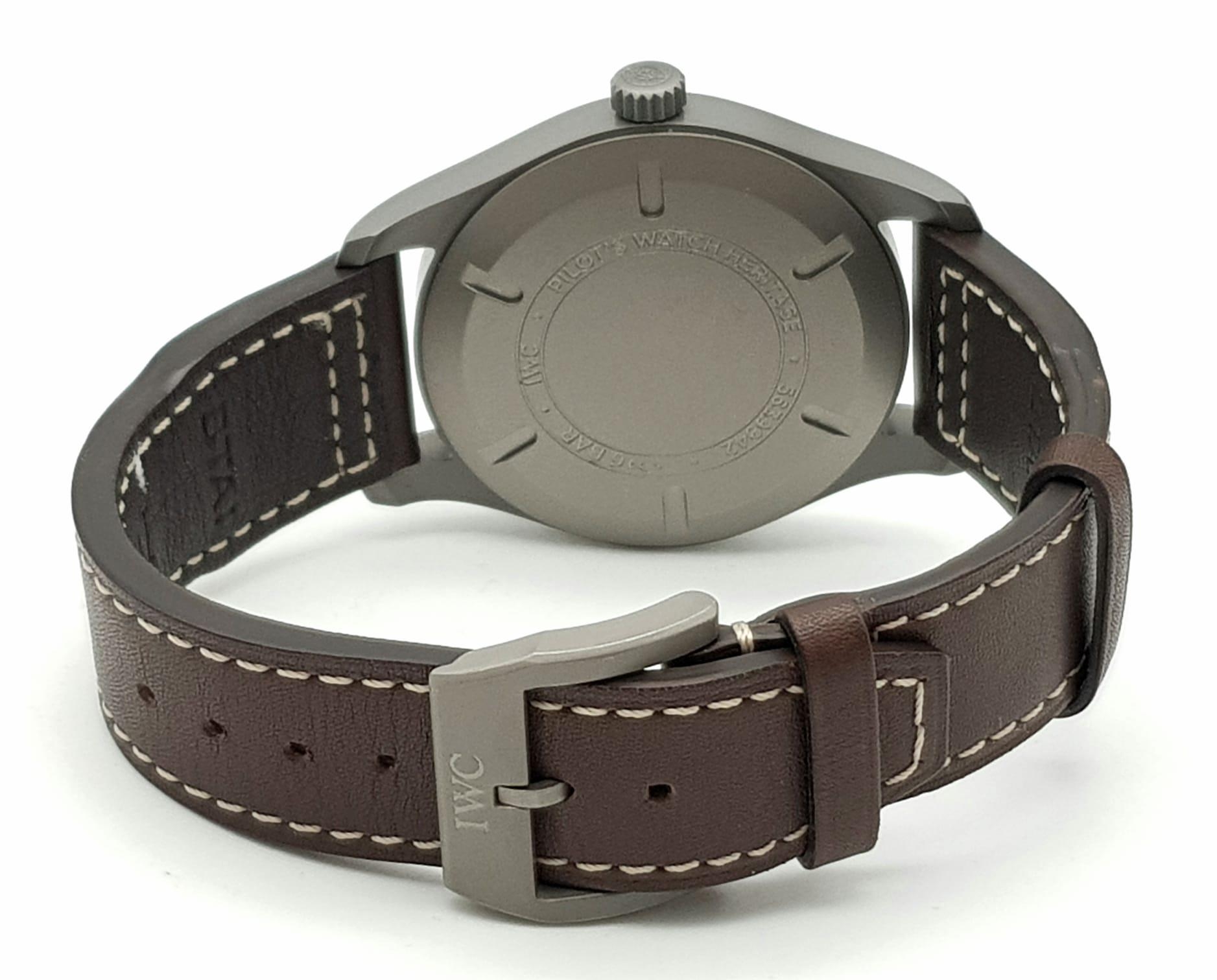 An IWC Automatic Mark XVIII Gents watch. Brown calfskin strap. Ceramic case - 41mm. With papers - Image 4 of 7