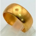 A Vintage 22K Yellow Gold Band Ring. Size K. 7.2g