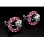 A BEAUTIFUL PAIR OF 18K WHITE GOLD DIAMOND & PINK SAPPHIRE HEART EARRINGS, WEIGHT 5.1G