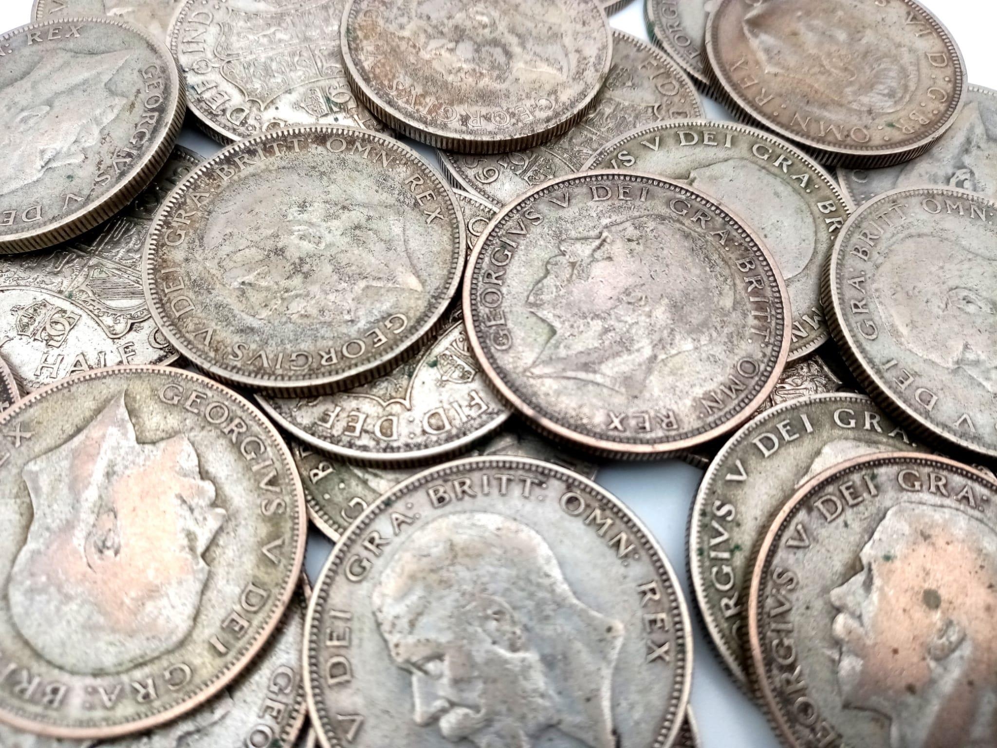 Twenty-Four Pre 1947 Half Crown British Coins. 342g total weight. - Image 5 of 6