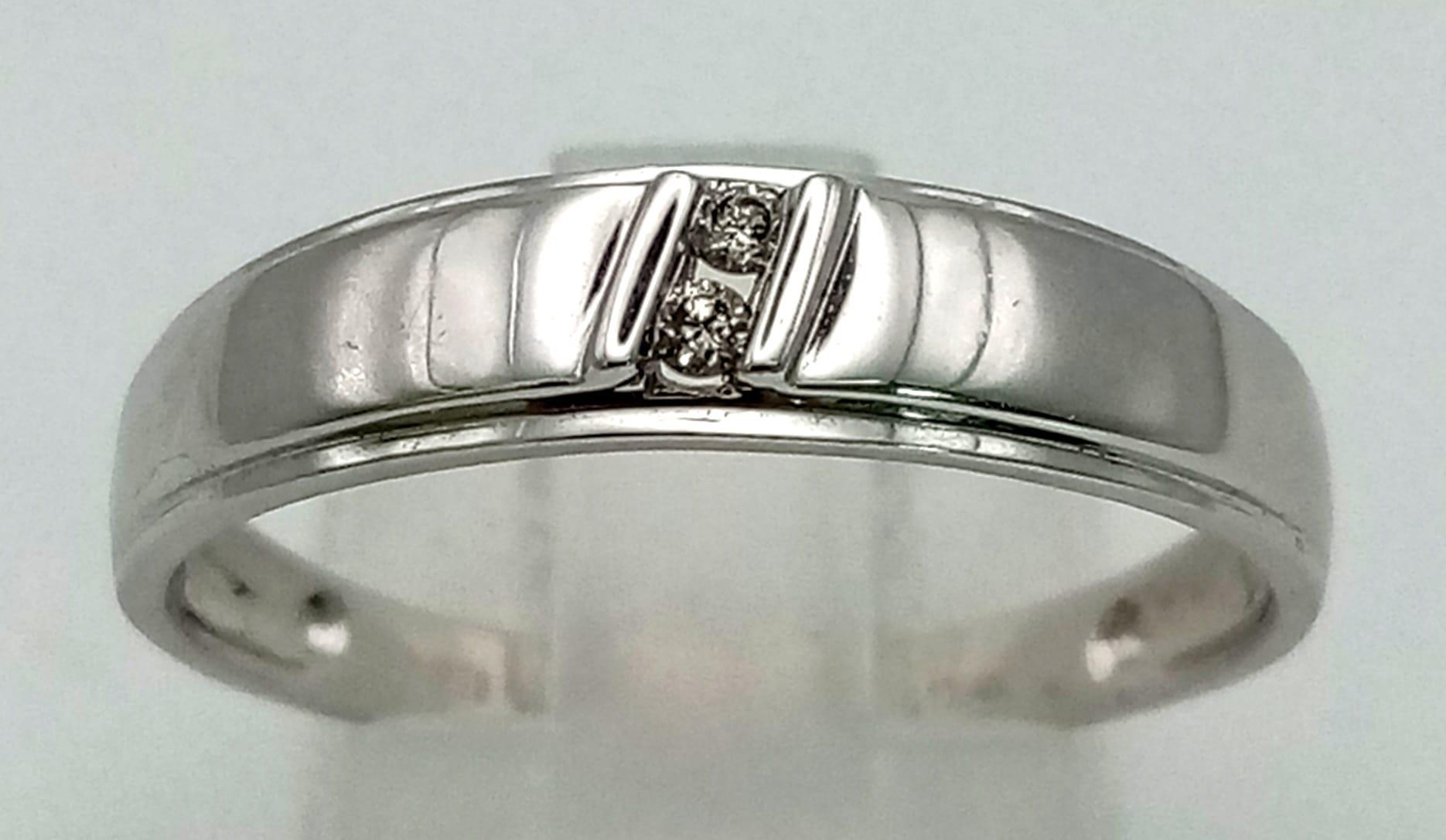 9k White Gold Diamond band ring Weighs 2.1g Size U