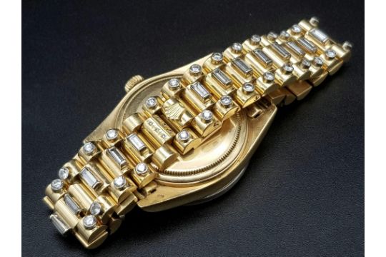 A Very Serious 18K Gold and Diamond Rolex Day/Date Gents Watch. 18k gold and diamond strap and - Image 5 of 8