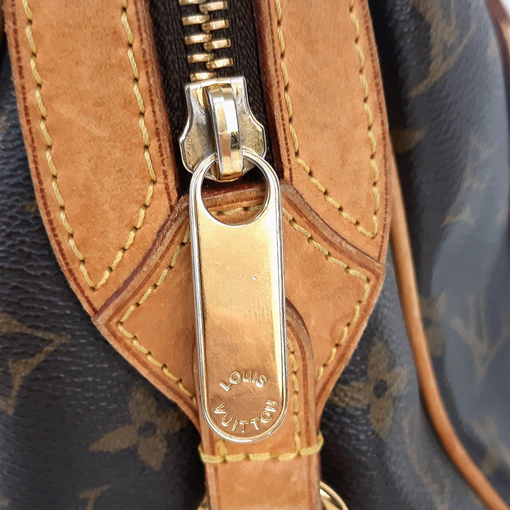 A Louis Vuitton Monogram Canvas Stresa PM Bag. Leather trim with gold-tone hardware. Nylon lined - Image 5 of 7