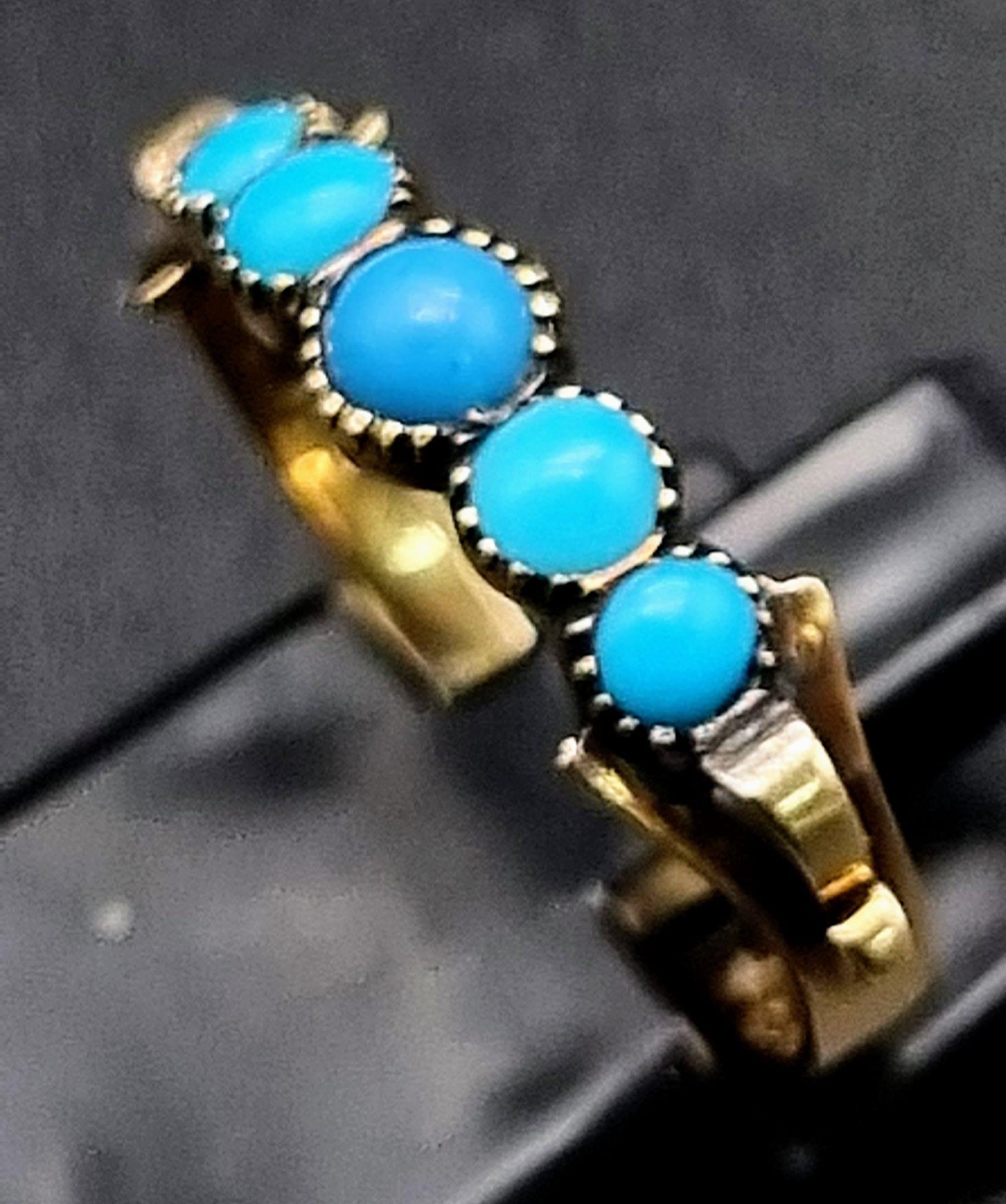 14k Yellow Gold Vintage 5 stone Turquoise set ring. weighs 1.7g size N