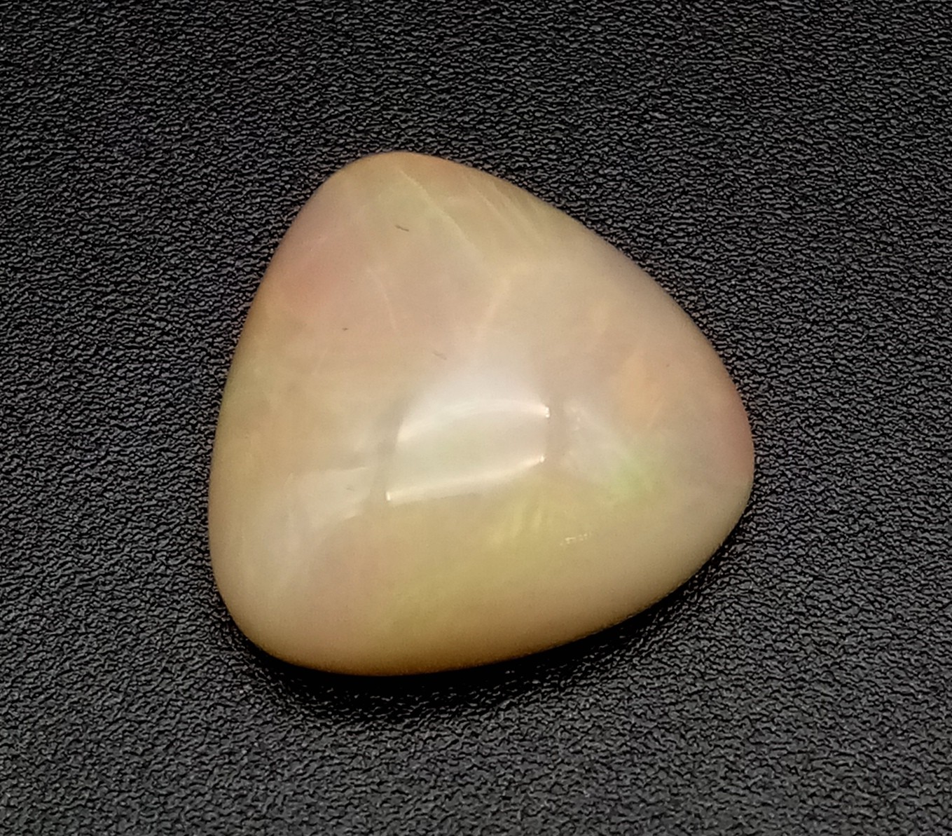 5.63ct Opal, Triangular shape, IDT certified - Image 5 of 6