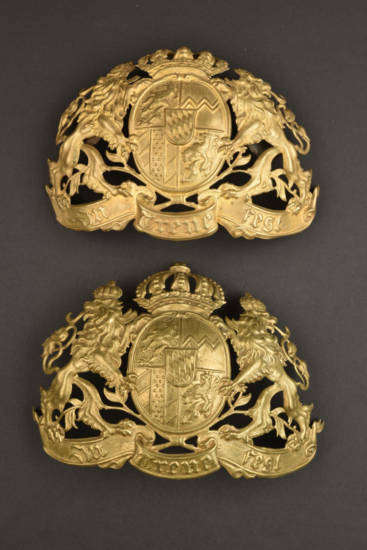 Bayern 2 grosse Pickelhaube Embleme