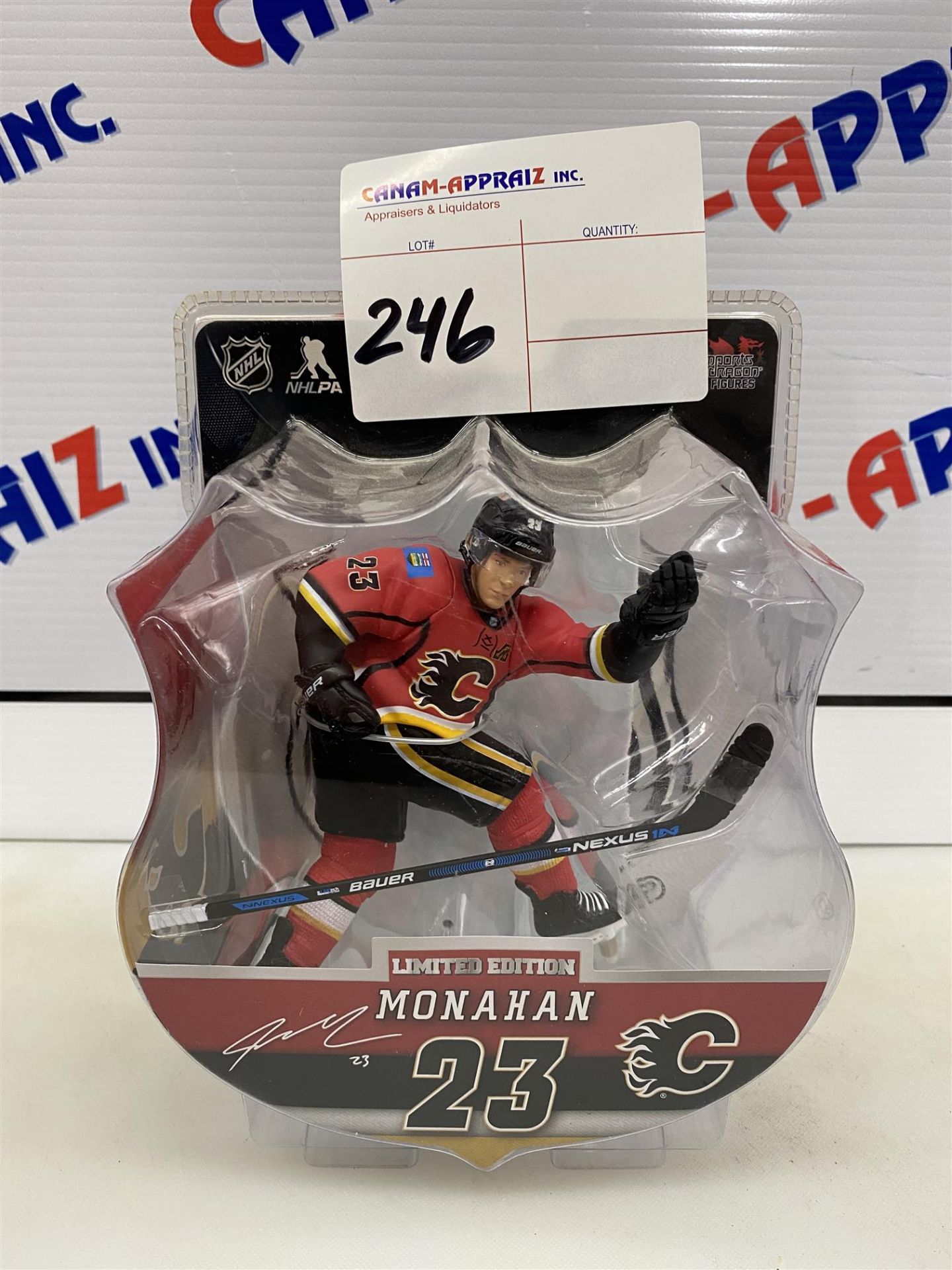 Limited Edition NHL-pa- (Player Figure) CALGARY FLAMES - MONAHAN 23