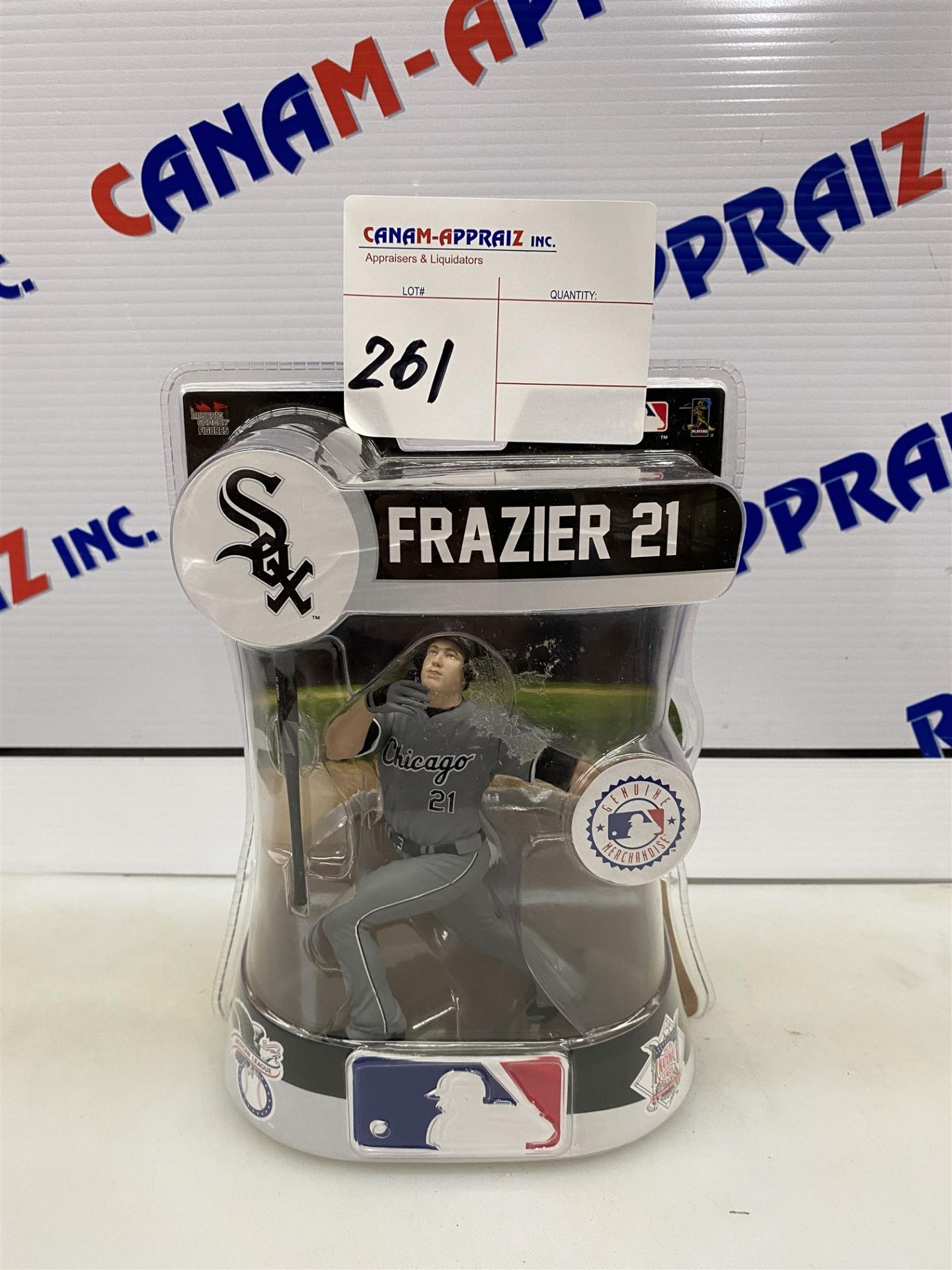 Imports Dragon Baseball Figures - (Player Replica) CHICAGO WHITE SOX - FRAIZER 21