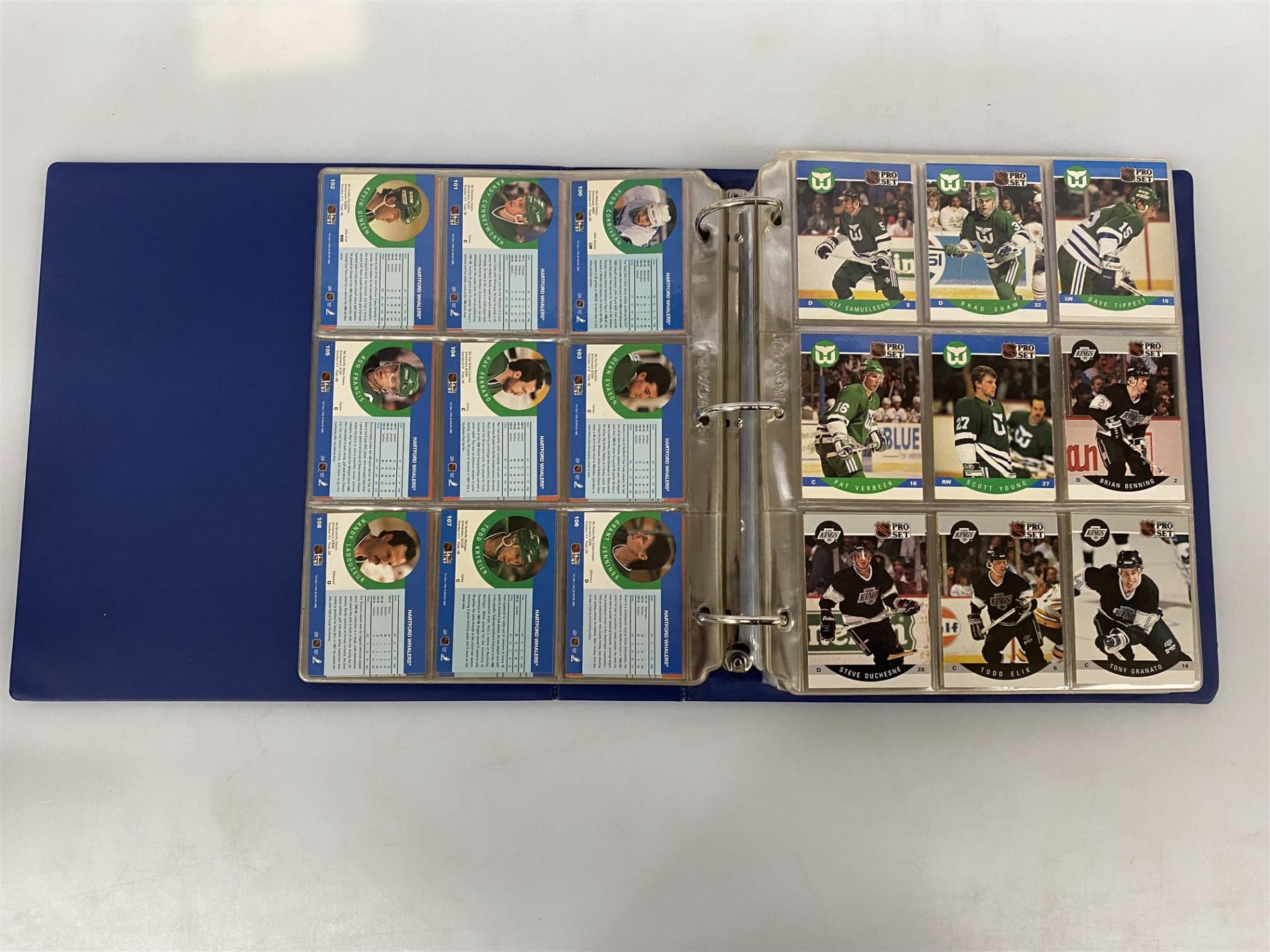 1990 Pro Set - Collectible Cards Binder - Hockey Collection - Approx. 553 CARDS