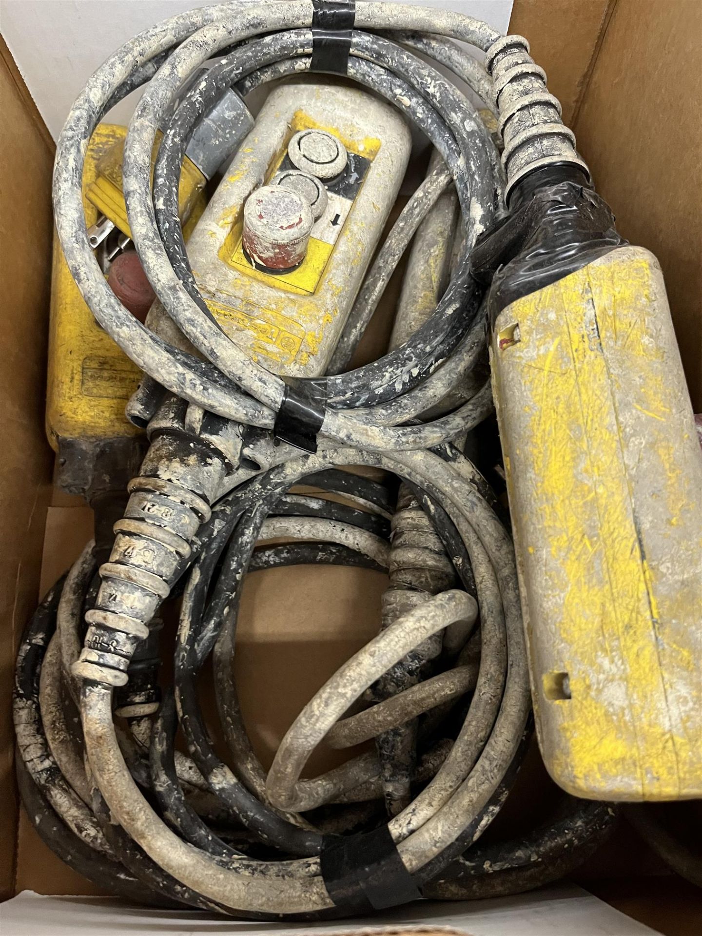 Electric Controller for Hoist - 4 Pieces - Image 2 of 2