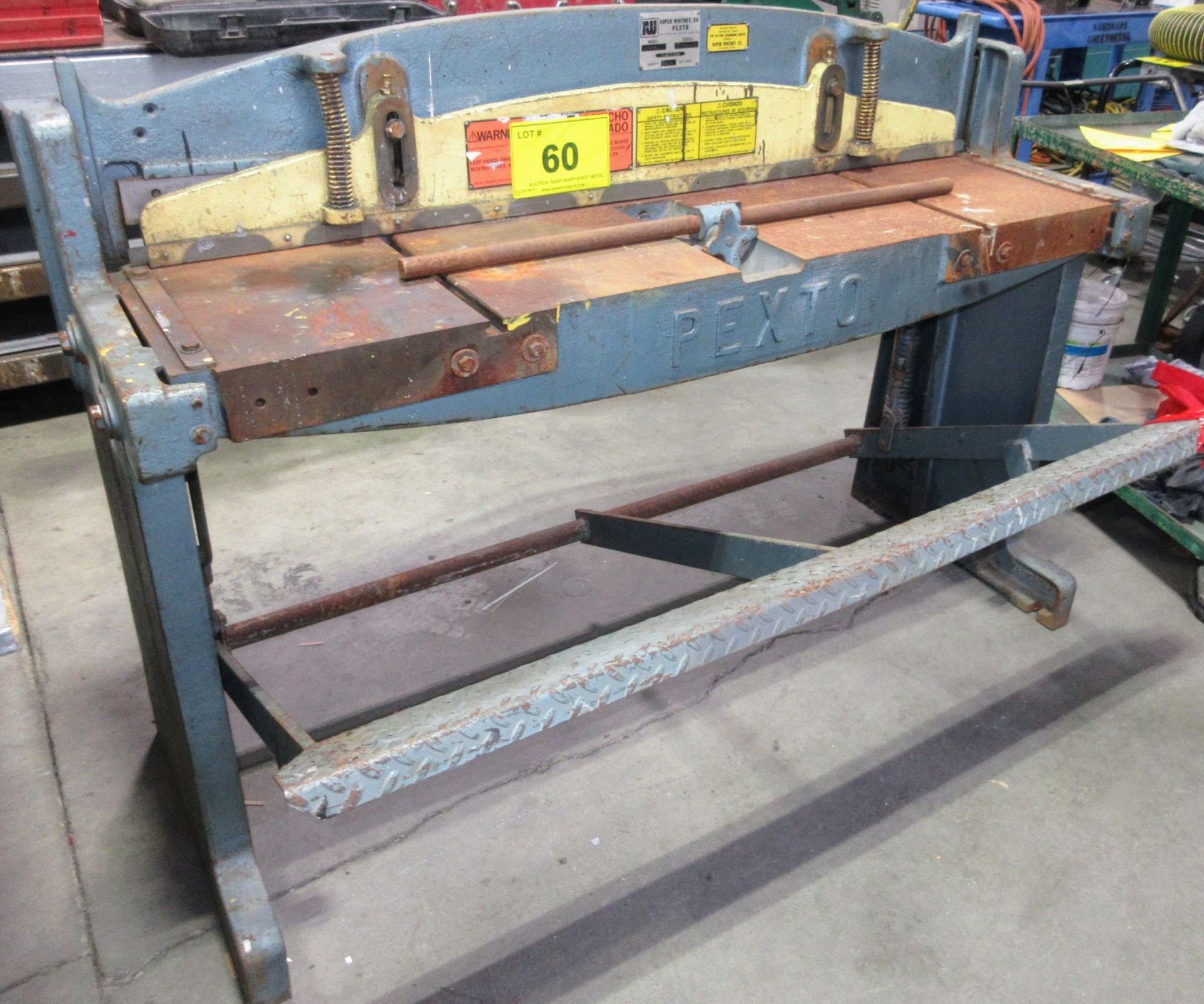 ROPER WHITNEY 152-K FOOT SHEAR, 5' CAP., S/N 5282-6-91 (RIGGING FEE $100)