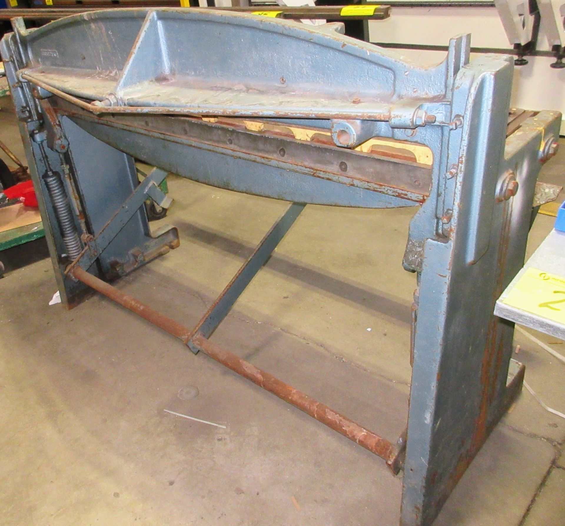 ROPER WHITNEY 152-K FOOT SHEAR, 5' CAP., S/N 5282-6-91 (RIGGING FEE $100) - Image 3 of 3