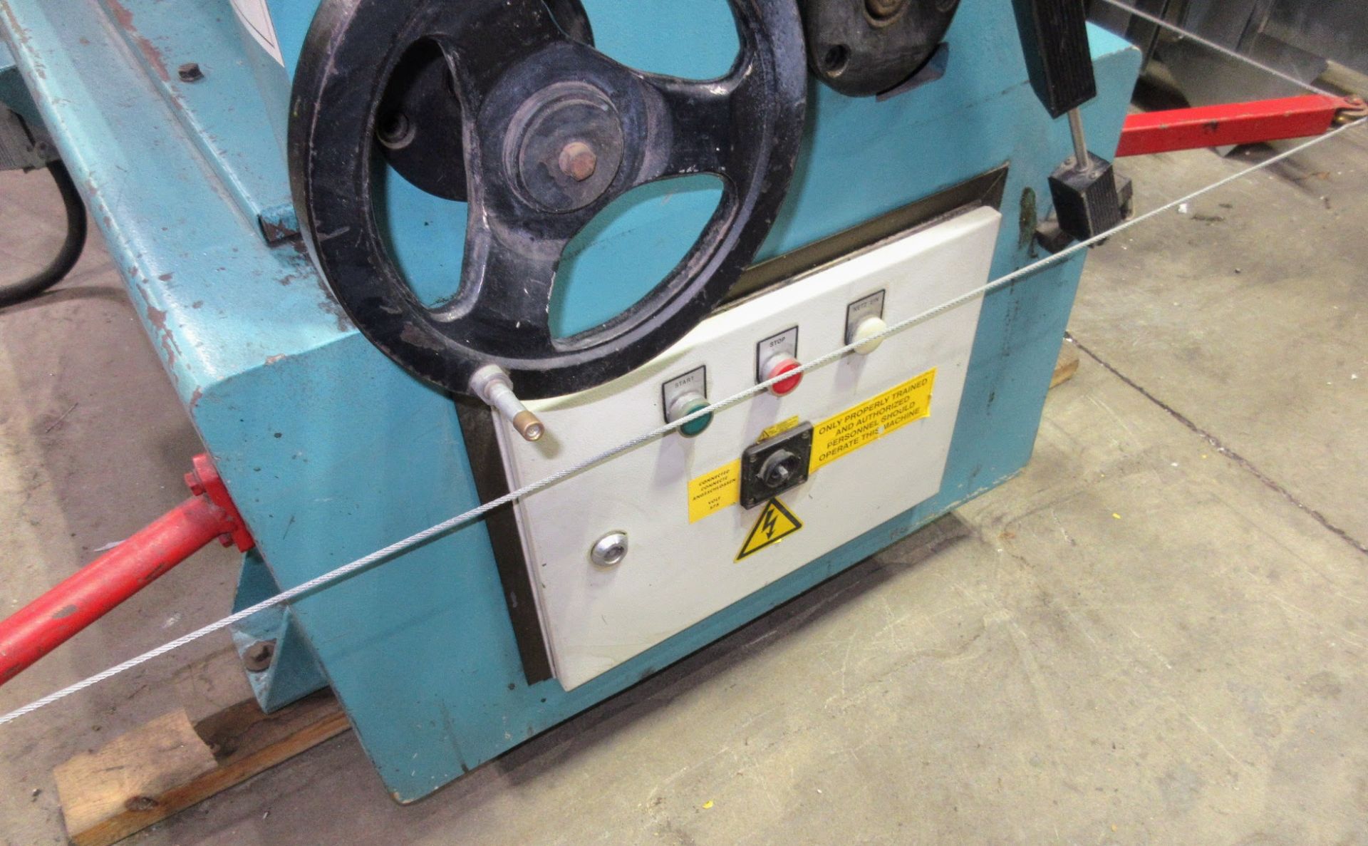 2001 IRM 1550X140X4.0 HYDRAULIC PLATE ROLLS, S/N 2129 (RIGGING FEE $400) - Image 4 of 7