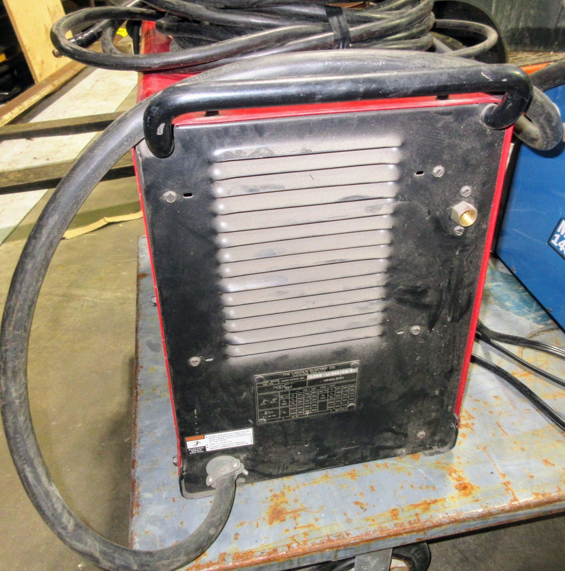 LINCOLN ELECTRIC SQUAREWAVE TIG 175 WELDER W/ CABLES - Image 4 of 4