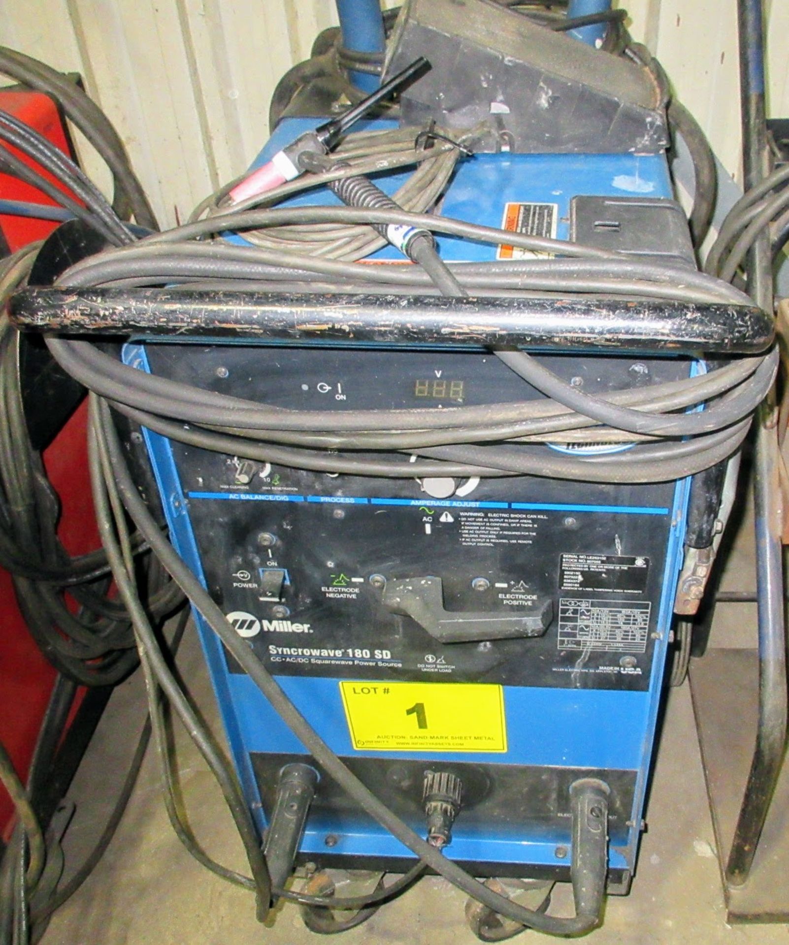 MILLER SYNCROWAVE 180 SD TIG WELDER W/ CABLES, CART, FOOT CONTROL, S/N LE253102