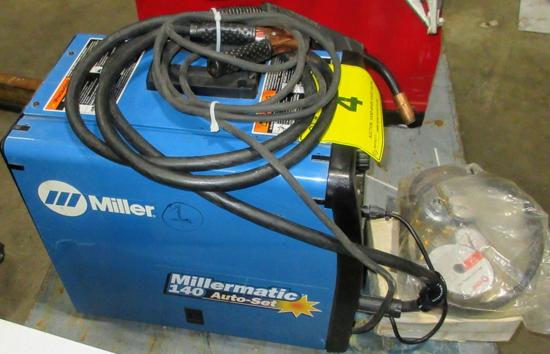 MILLER MILLERMATIC 140 AUTO-SET 120V WIRE WELDER W/ CABLES AND WELDING WIRE KIT, S/N MP260247N - Image 2 of 4