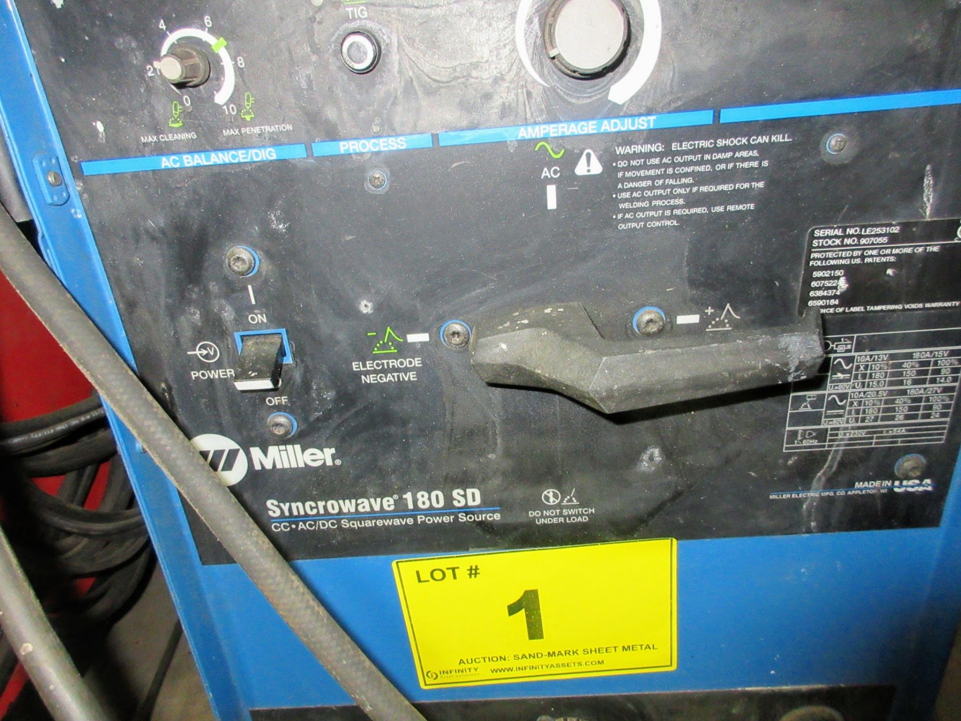 MILLER SYNCROWAVE 180 SD TIG WELDER W/ CABLES, CART, FOOT CONTROL, S/N LE253102 - Image 2 of 5